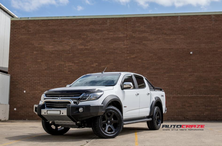 HOLDEN COLORADO RIPPER MATTE BLACK